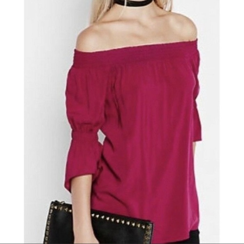 Express Magenta Smocked Off the Shoulder Blouse Top Flowy Size Small Like New